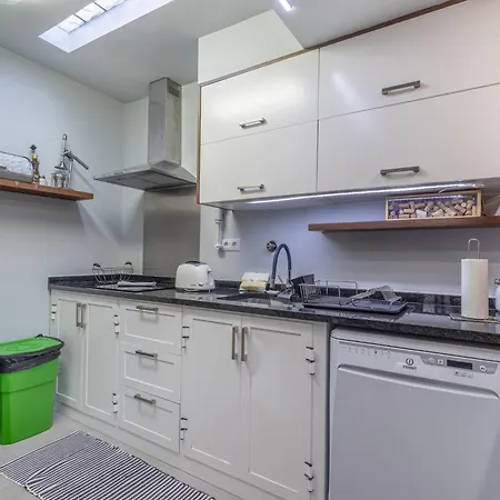 Flh Sissi Lanço With View Funchal (Madeira)