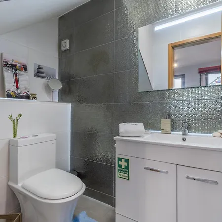 Flh Sissi Lanço With View * Funchal (Madeira)